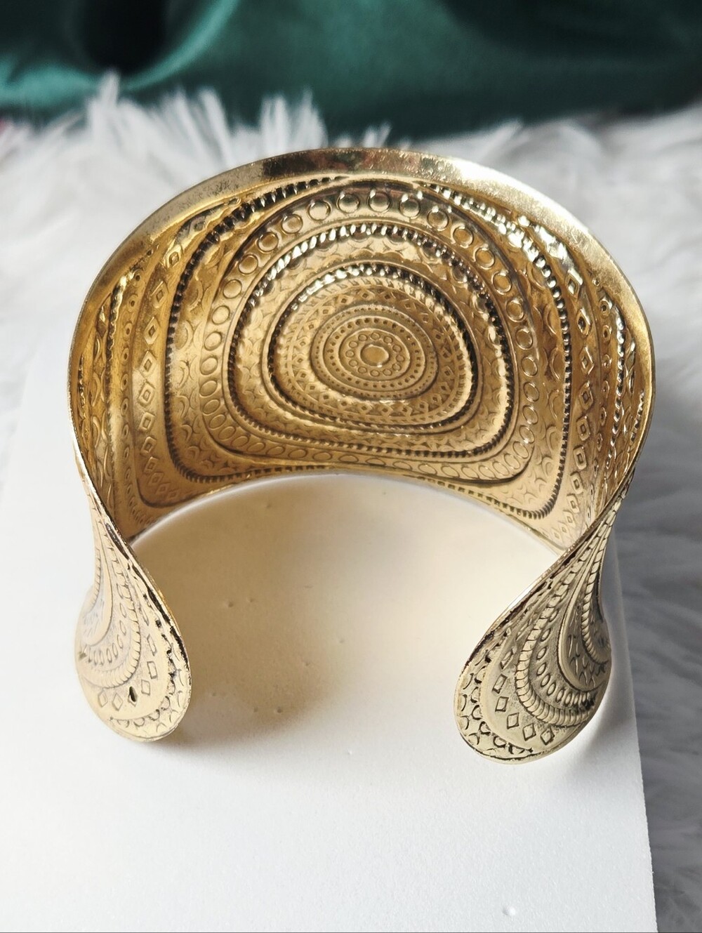 Bold Gold Embossed Cuff Bracelet Raised Relief Boho Goddess Statement Jewelry - Picture 4 of 8